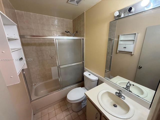2560 W 53rd Street 502, Hialeah, FL 33016