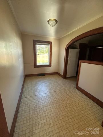 1416 W Park Avenue, Albemarle, NC 28001