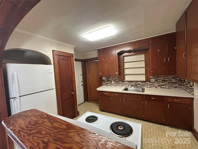 1416 W Park Avenue, Albemarle, NC 28001