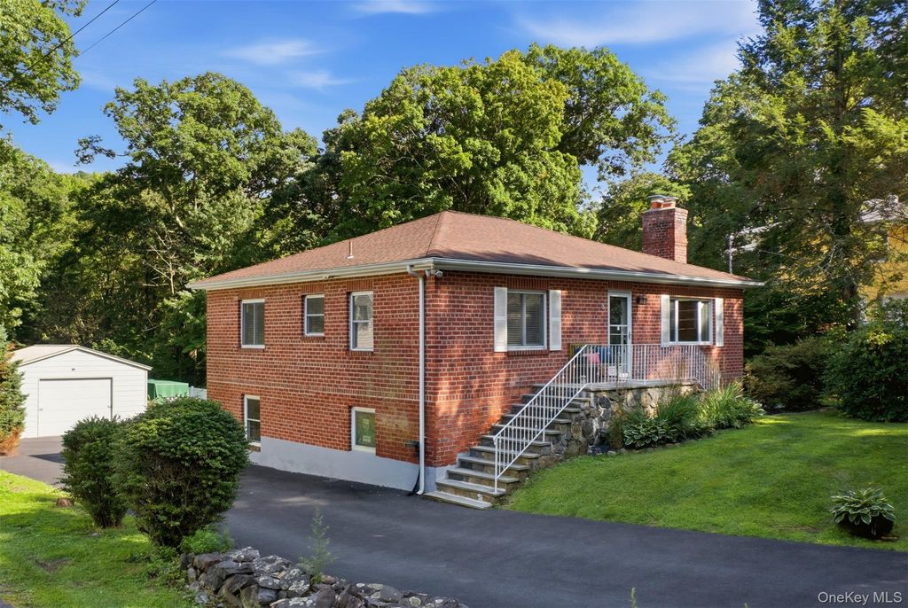 8 Arbutus Street, Putnam Valley, NY 10579 — exterior