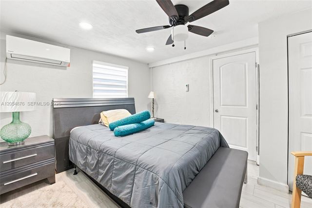 2211 NE 1st Avenue, Pompano Beach, FL 33060