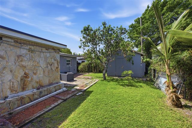 2211 NE 1st Avenue, Pompano Beach, FL 33060