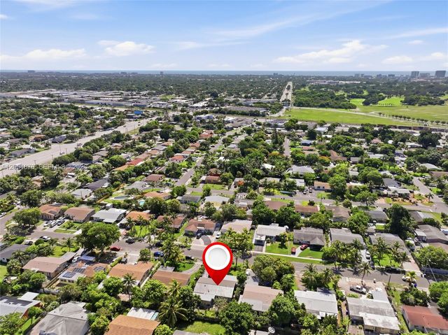 2211 NE 1st Avenue, Pompano Beach, FL 33060