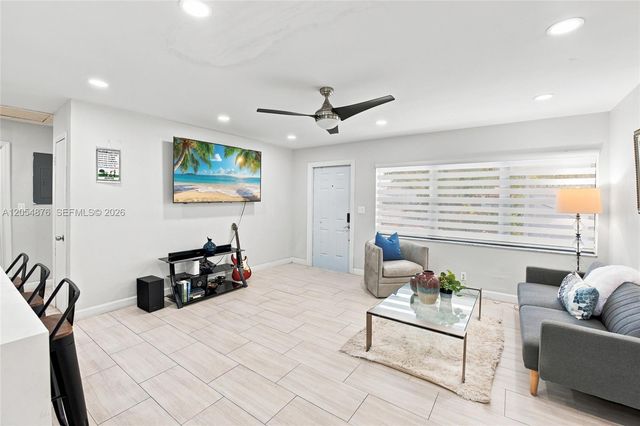 2211 NE 1st Avenue, Pompano Beach, FL 33060
