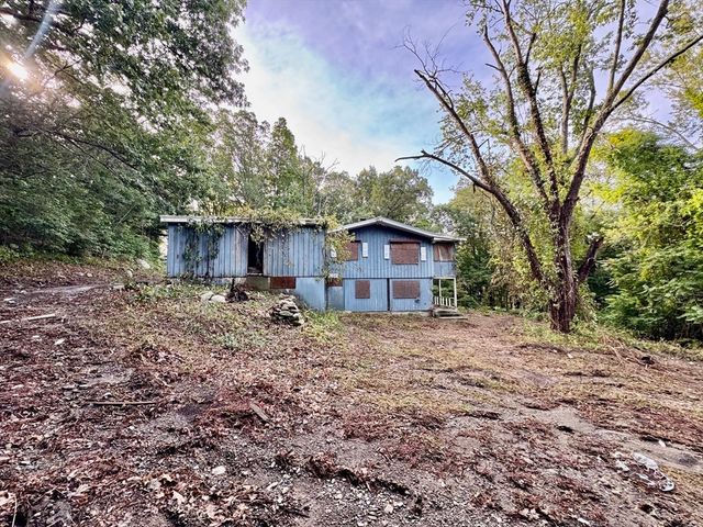 28 Cherry St, Shrewsbury, MA 01545