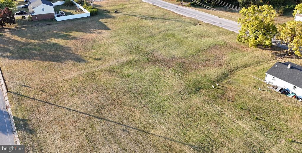 130, 132 PENNS GROVE AUBURN RD, Carneys Point, NJ 08069