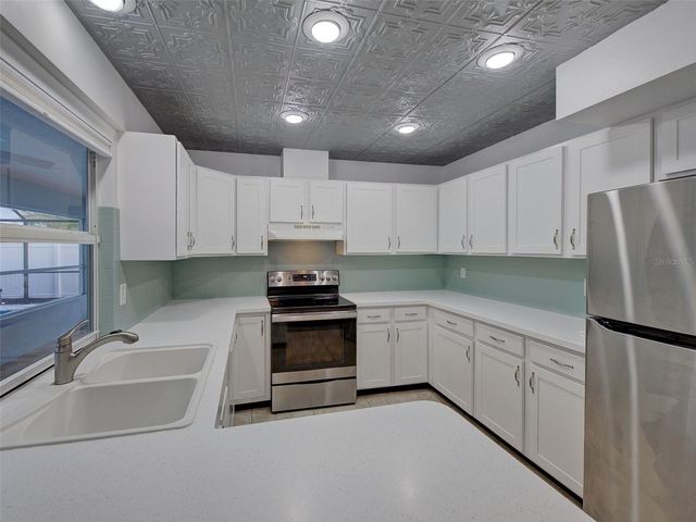 1337 WHISPERING LANE, Venice, FL 34285