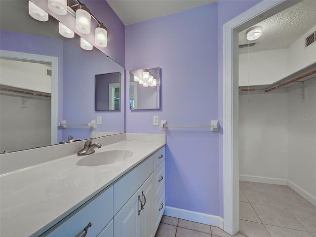 1337 WHISPERING LANE, Venice, FL 34285