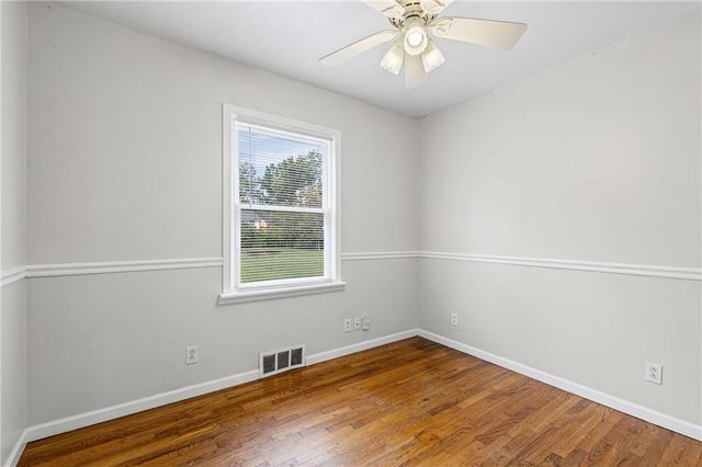 11804 Lawndale Avenue, Kansas City, MO 64137