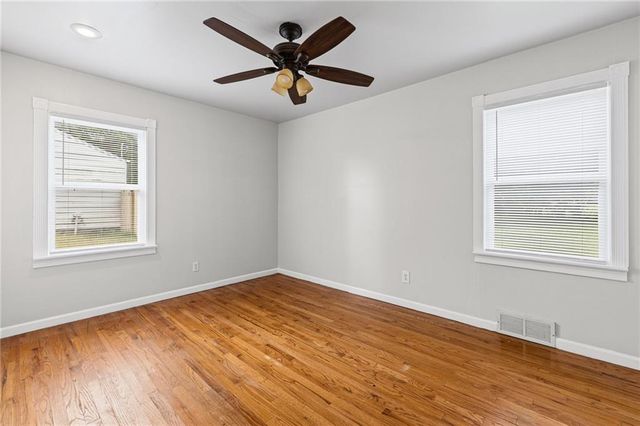 11804 Lawndale Avenue, Kansas City, MO 64137