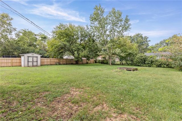 11804 Lawndale Avenue, Kansas City, MO 64137
