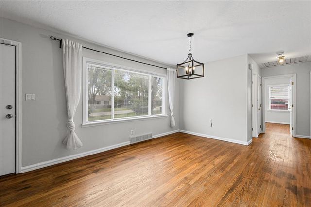 11804 Lawndale Avenue, Kansas City, MO 64137