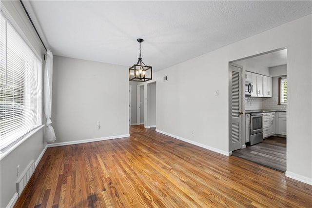 11804 Lawndale Avenue, Kansas City, MO 64137