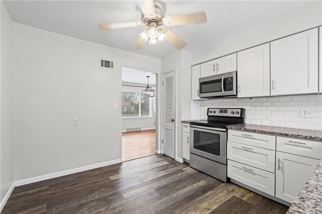 11804 Lawndale Avenue, Kansas City, MO 64137