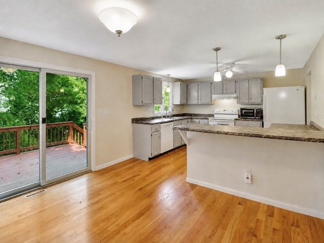 16 Andrew Avenue, Hull, MA 02045