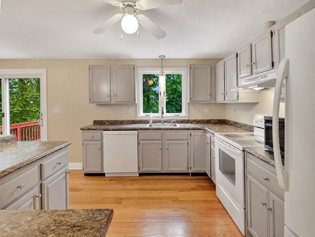 16 Andrew Avenue, Hull, MA 02045
