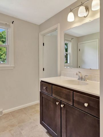 16 Andrew Avenue, Hull, MA 02045