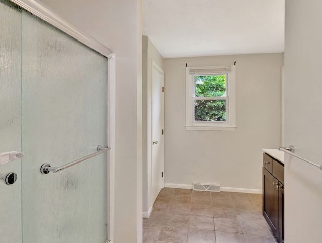 16 Andrew Avenue, Hull, MA 02045
