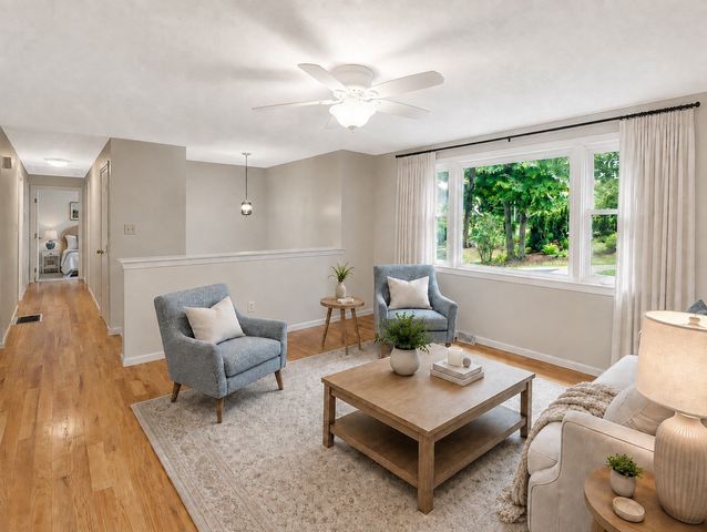 16 Andrew Avenue, Hull, MA 02045