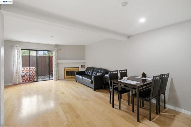 6279 Joaquin Murieta Ave D, Newark, CA 94560
