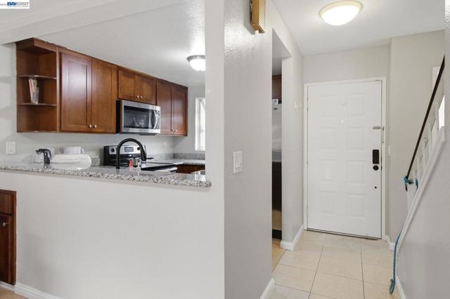 6279 Joaquin Murieta Ave D, Newark, CA 94560