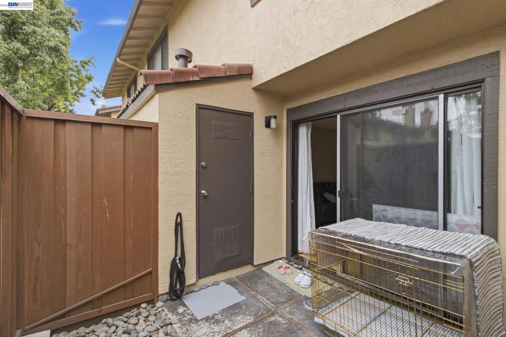 Image 23 of property listing at 6279 Joaquin Murieta Ave D, Newark, CA 94560