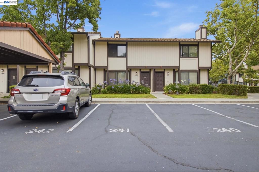 Image 25 of property listing at 6279 Joaquin Murieta Ave D, Newark, CA 94560