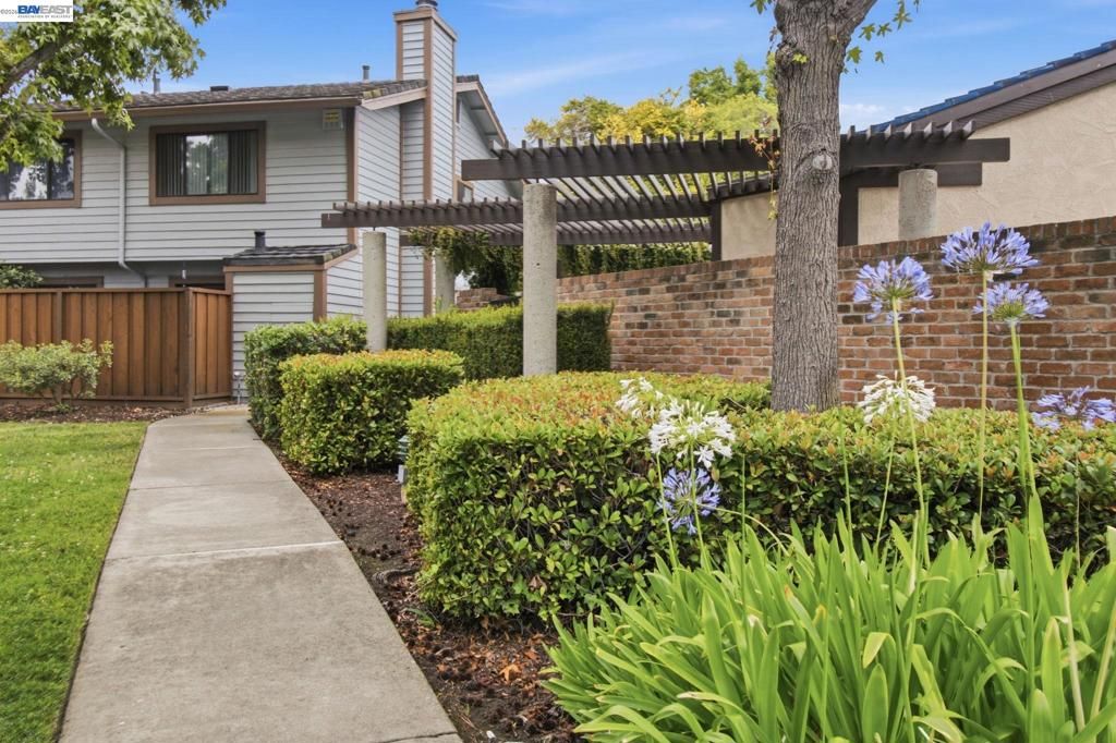 Image 35 of property listing at 6279 Joaquin Murieta Ave D, Newark, CA 94560