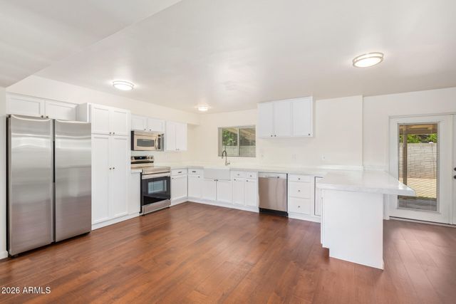 108 W BALBOA Drive, Tempe, AZ 85282