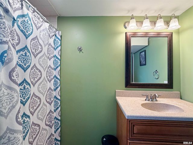 205 DISTRICT Court, East Peoria, IL 61611