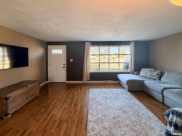 205 DISTRICT Court, East Peoria, IL 61611