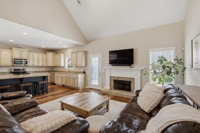2026 Keiser St, Spring Hill, TN 37174