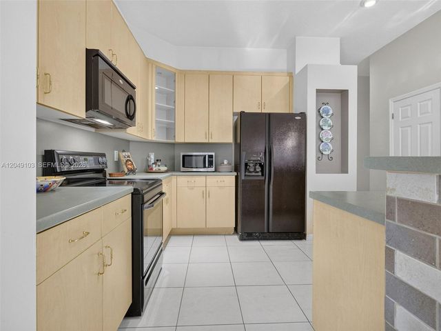 744 SW 159th Lane, Pembroke Pines, FL 33027