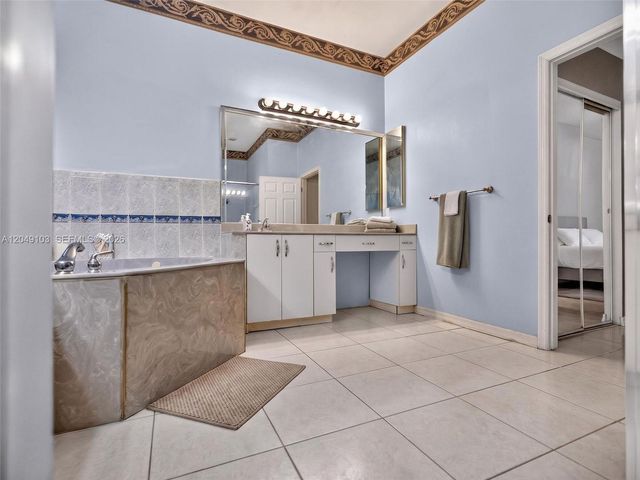 744 SW 159th Lane, Pembroke Pines, FL 33027