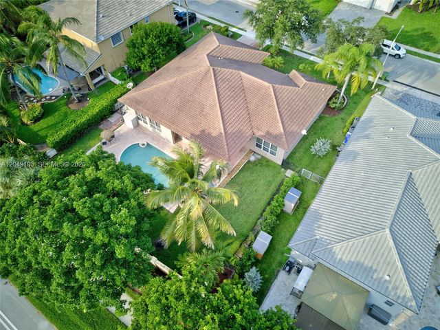744 SW 159th Lane, Pembroke Pines, FL 33027
