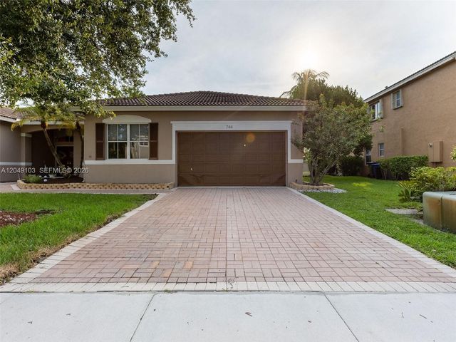 744 SW 159th Lane, Pembroke Pines, FL 33027