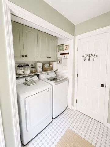 9 Pondview Ave, Pembroke, MA 02359