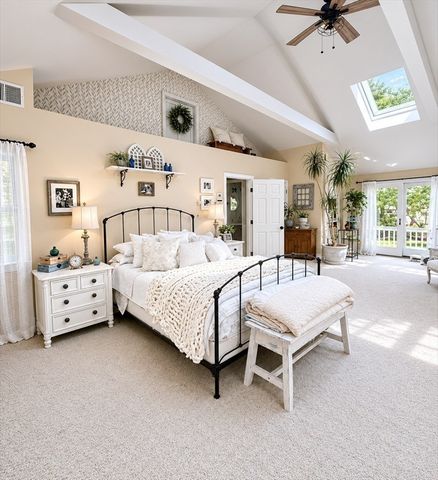 9 Pondview Ave, Pembroke, MA 02359