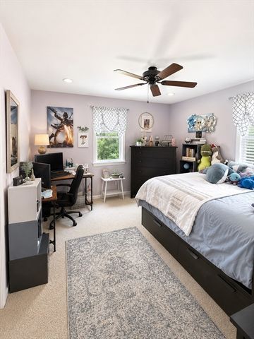 9 Pondview Ave, Pembroke, MA 02359