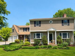 9 Pondview Ave, Pembroke, MA 02359