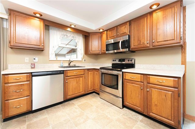 283 Harriet Lane, Cumberland, RI 02864