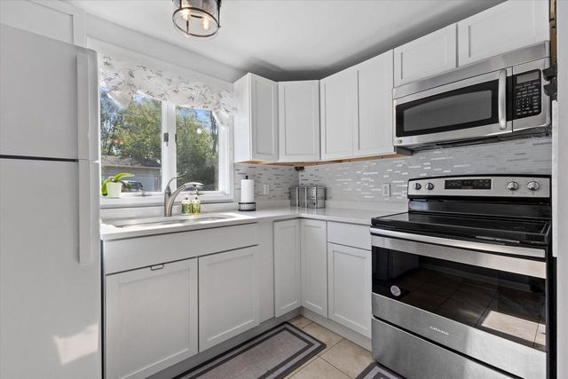 33320 Fairview COURT, Burlington, WI 53105