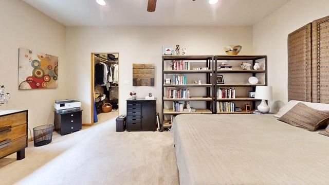 1813 Calle Barbarita NW, Albuquerque, NM 87107