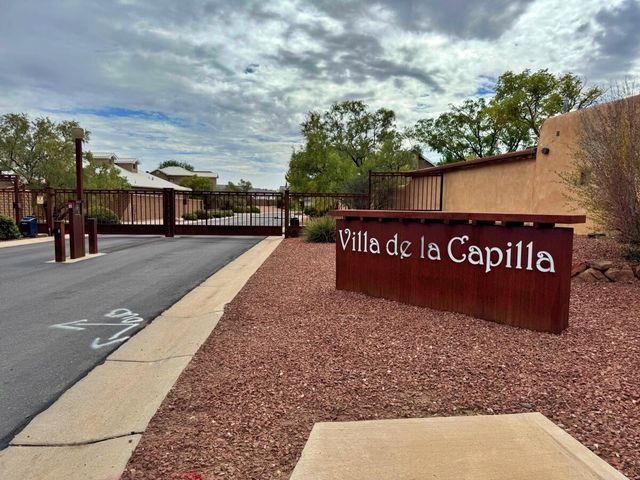 1813 Calle Barbarita NW, Albuquerque, NM 87107
