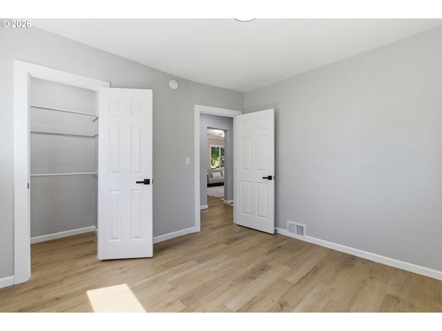 6302 N KERBY Ave, Portland, OR 97217