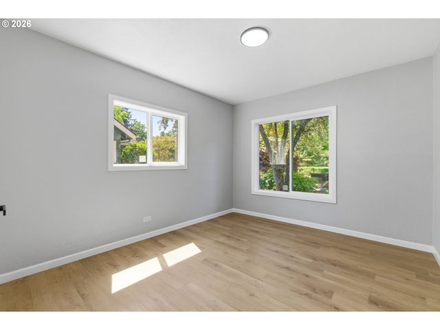 6302 N KERBY Ave, Portland, OR 97217