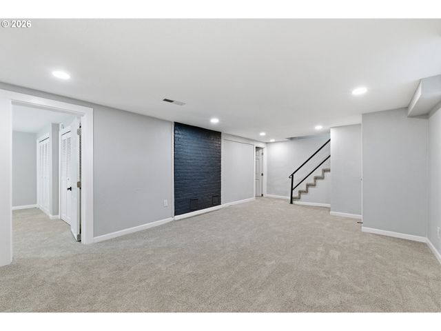 6302 N KERBY Ave, Portland, OR 97217