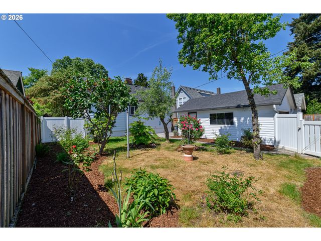 6302 N KERBY Ave, Portland, OR 97217