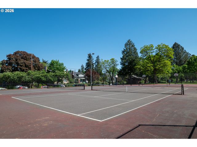 6302 N KERBY Ave, Portland, OR 97217