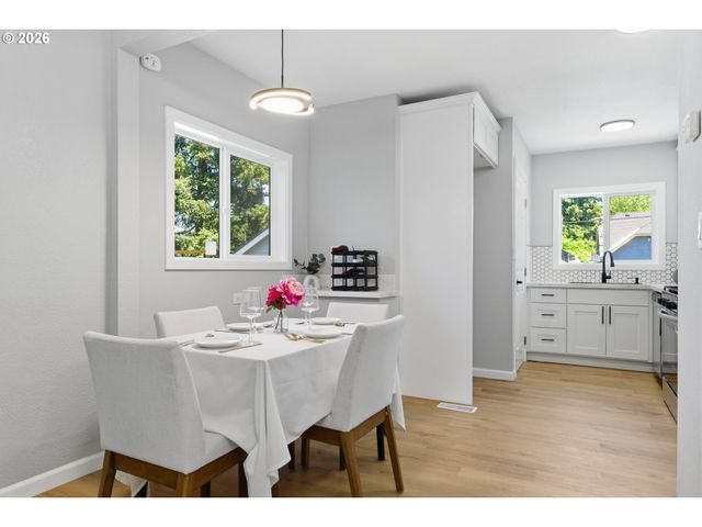 6302 N KERBY Ave, Portland, OR 97217